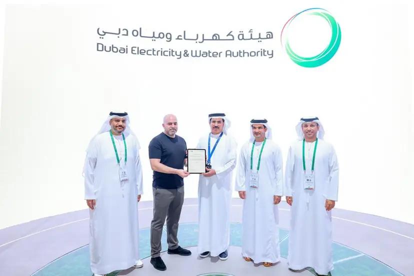 Image for DEWA Grants First Independent EV Charge Point Operator Licences In Dubai To UAEV And Tesla