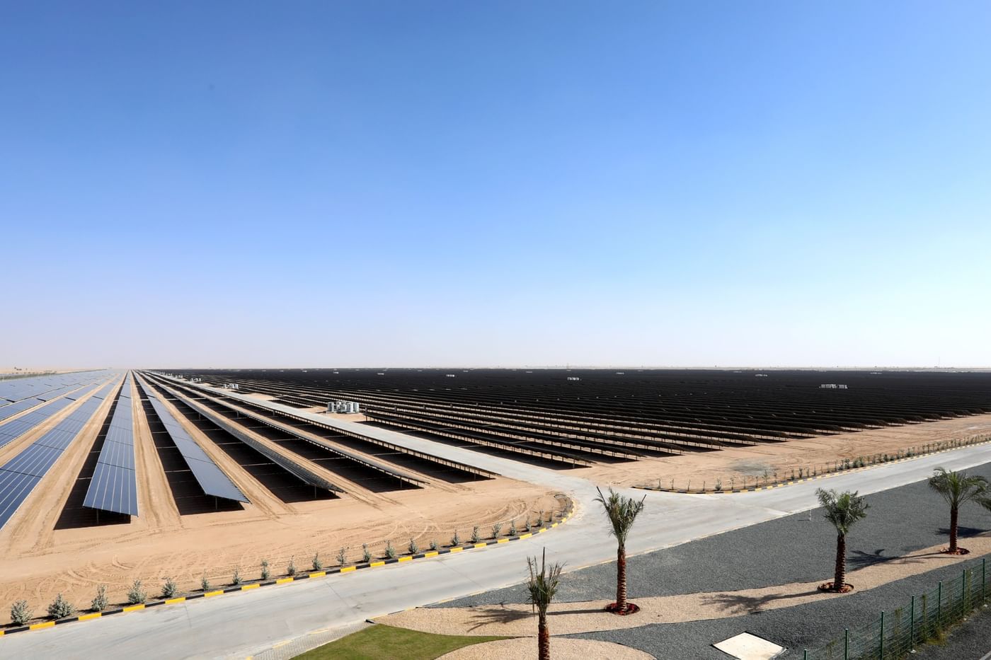 Image for UAE solidifies leadership in solar energy, driving sustainability